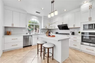 Photo #3: WS25255833 Listing 