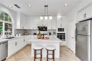 Photo #4: WS25255833 Listing 