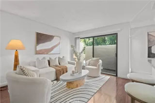 Photo #6: WS25267224 Listing 