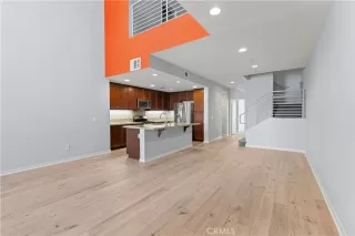 Photo #4: WS25268683 Listing 