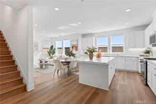 Photo #3: WS25269422 Listing 