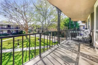 Photo #5: WS26013380 Listing