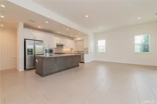 Photo #6: WS26037181 Listing