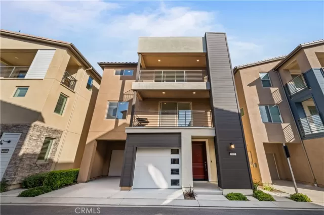 MLS: WS26049762 Condo For Sale