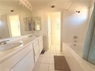 Photo #4: WS26061370 Listing 