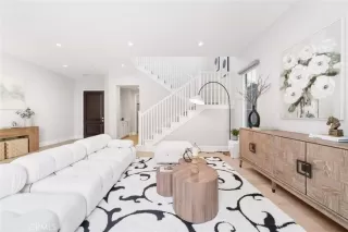 Photo #3: WS26064124 Listing