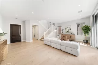 Photo #4: WS26064124 Listing