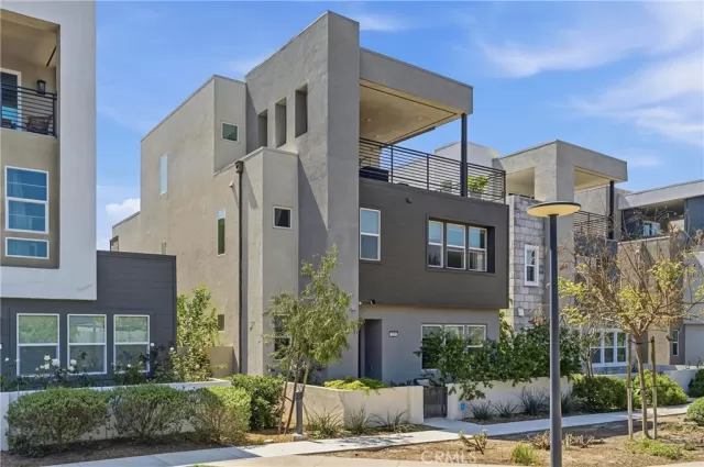 MLS: WS26064281 Condo For Sale