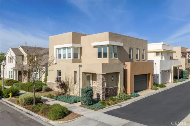 MLS: WS26070389 Condo For Sale