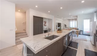 Photo #2: WS26130407 Listing
