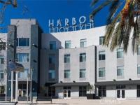 Browse active condo listings in HARBOR LOFTS